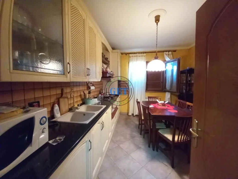 Shqiperi, shitet apartament 3+1+Ballkon Kati 6, 134 m² 150.000 € 