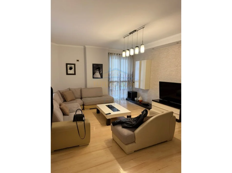 Qera, Apartament 2+1+2, 21 Dhjetori, Tiranë