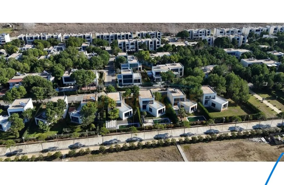 Gjiri Lalezit | Hamallaj, shitet apartament 1+1+ Post Parkimi +Ballkon Kati 1, 61 m² 190.000 € (Vala Mar Residence, Gjiri i Lalezit)