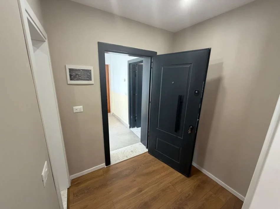 Tirane, shitet apartament 1+1 Kati 2, 40 m² 139.000 € 