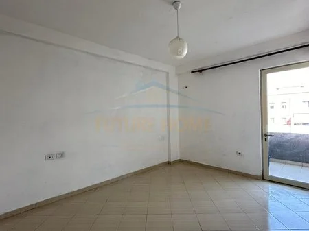Tirane, jepet me qera apartament 2+1 Kati 8, 95 m² 350 € (Astir)