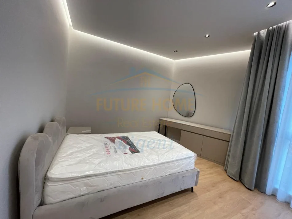 Tirane, jepet me qera Vile 3 Katshe , 286 m² 5.600 € (Liqeni i thate)