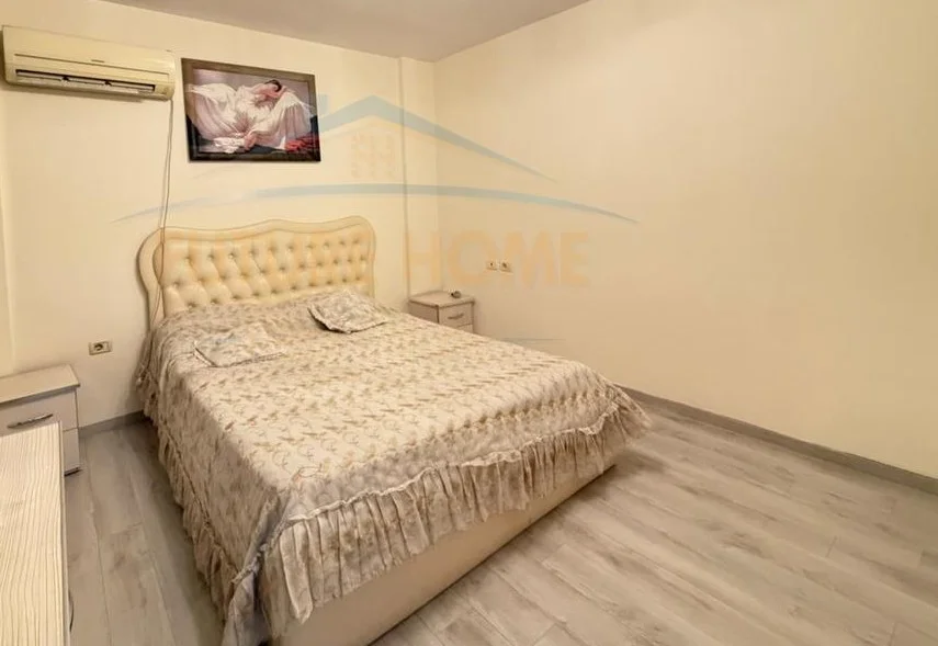 Tirane, jepet me qera apartament 2+1 Kati 2, 95 m² 450 € (Kthesa e kamzes)