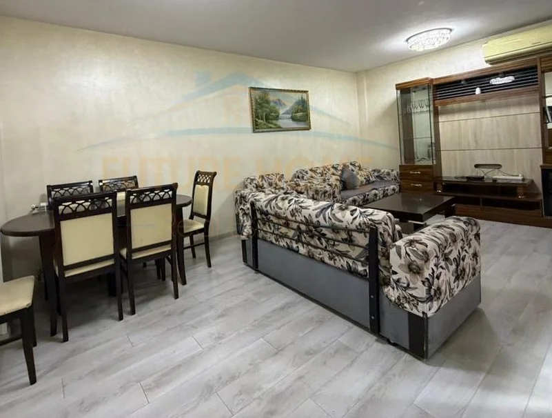 Tirane, jepet me qera apartament 2+1 Kati 2, 95 m² 450 € (Kthesa e kamzes)