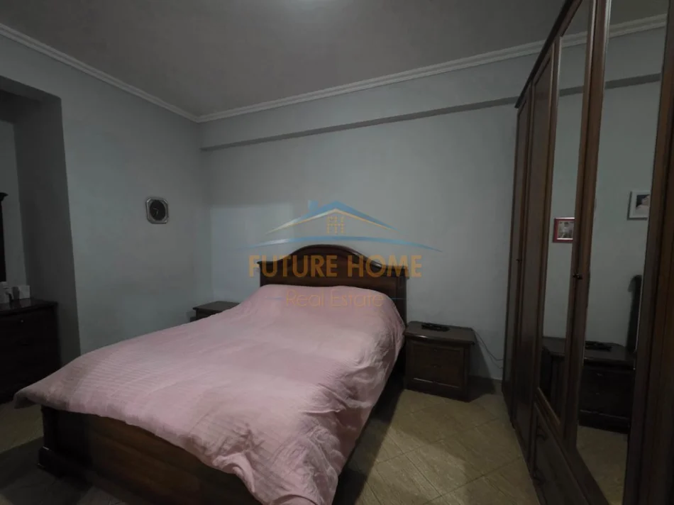 Tirane, shitet apartament 3+1 Kati 4, 98 m² 268.000 € 