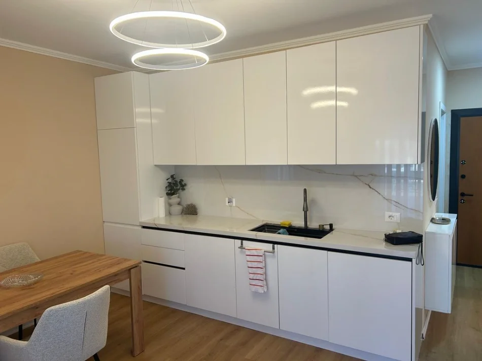 Durres, shitet apartament 2+1+Ballkon Kati 5, 59 m² 105.000 € (Shkembi i Kavajes)