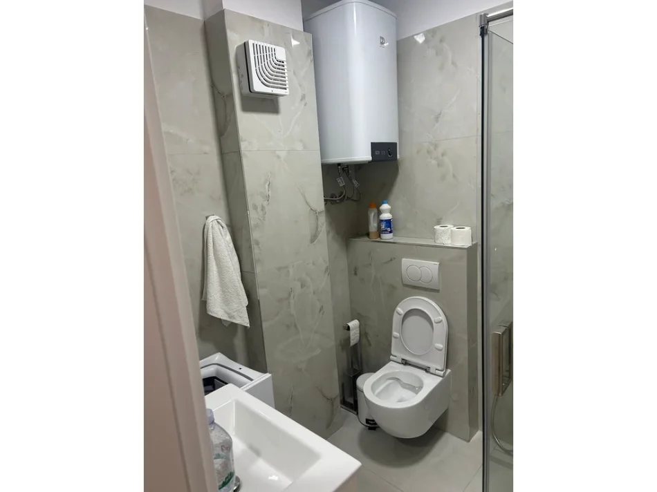 Durres, shitet apartament 2+1+Ballkon Kati 5, 59 m² 105.000 € (Shkembi i Kavajes)