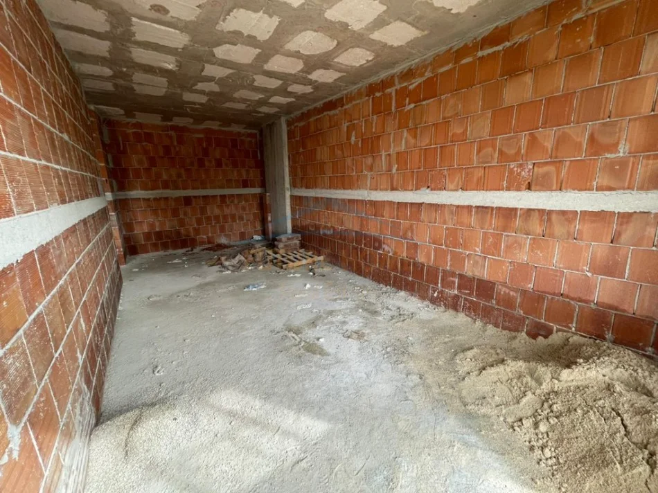 Tirane, shitet apartament 1+1+Ballkon Kati 6, 67 m² 107.000 € 