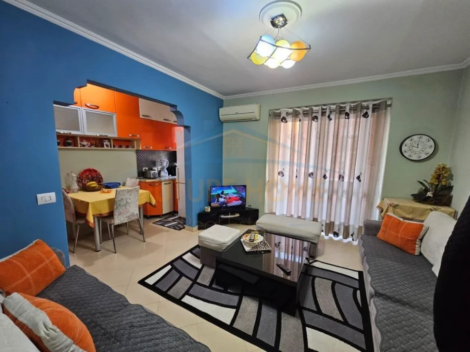 Tirane, jap me qera apartament 2+1 Kati 2, 66 m² 600 € (stadiumi dinamo)