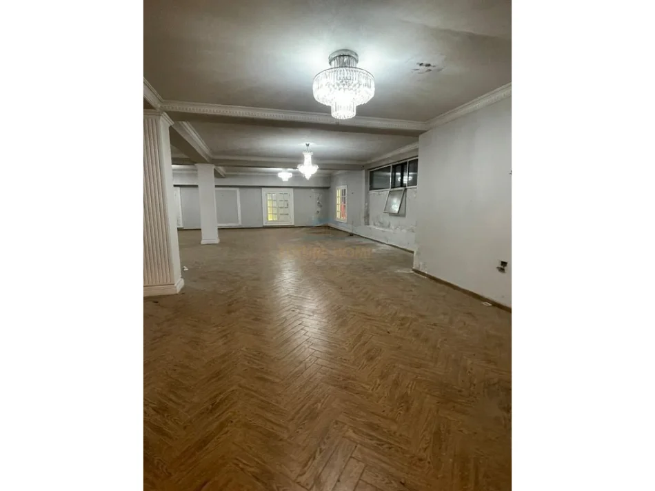 Tirane, shitet ambjent biznesi Kati -1, 441 m² 793.800 € (Unaza e Re)