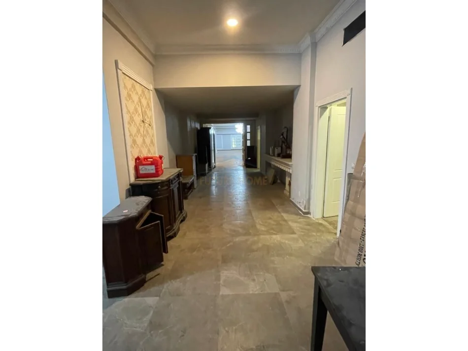 Tirane, shitet ambjent biznesi Kati -1, 441 m² 793.800 € (Unaza e Re)