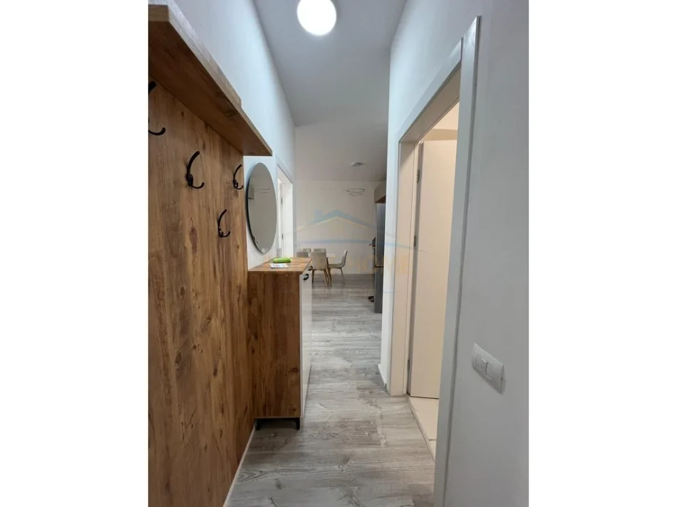 Tirane, jepet me qera apartament 2+1+Ballkon Kati 1, 86 m² 600 € (Kompleksi Henke)