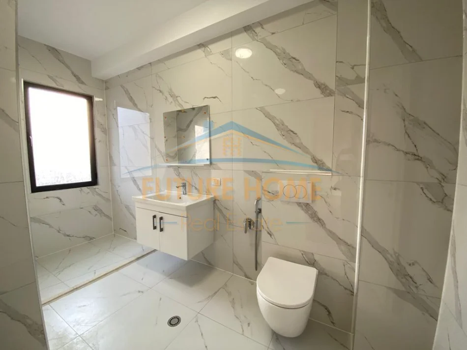 Tirane, shes apartament 1+1 Kati 4, 42 m² 92.000 € (unaza e re)