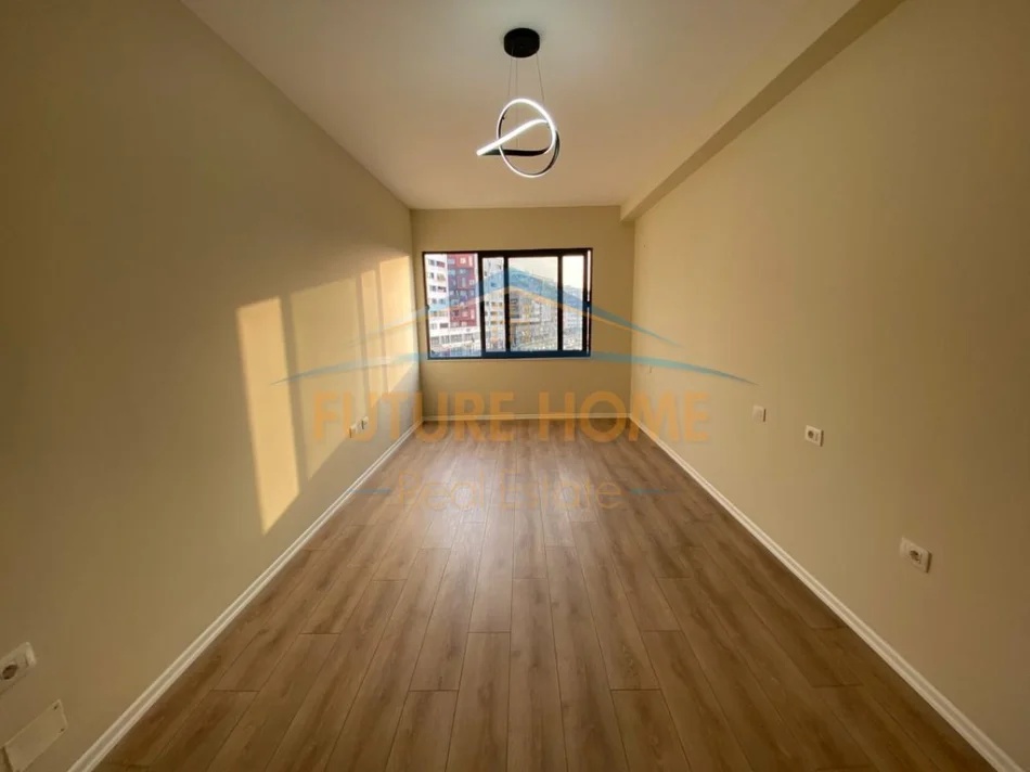 Tirane, shitet apartament 2+1+Aneks Kati 4, 73 m² 139.000 € (Astir)