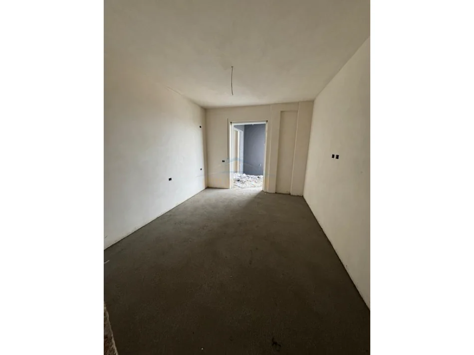 Tirane, shitet apartament 2+1 , 134.000 € (Residenca Platinum 2, Paskuqan)