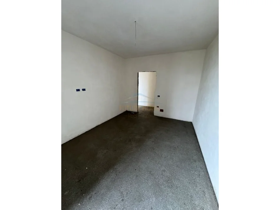 Tirane, shitet apartament 2+1 , 134.000 € (Residenca Platinum 2, Paskuqan)