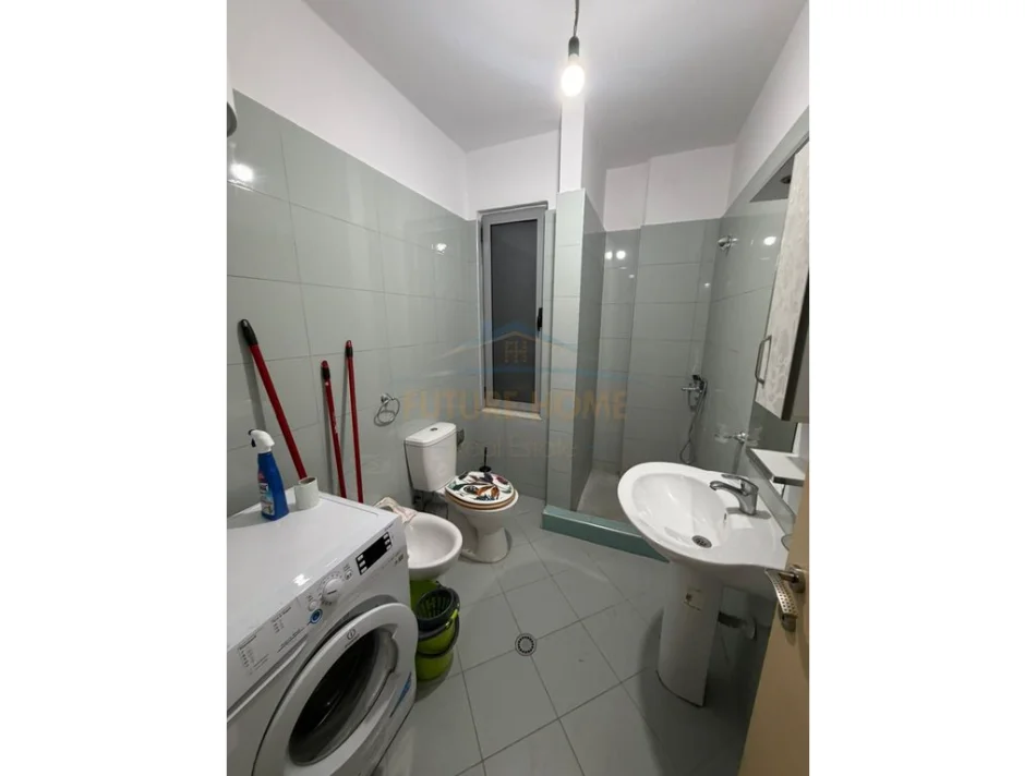 Tirane, jepet me qera apartament 1+1 Kati 3, 55 m² 470 € (Astir)