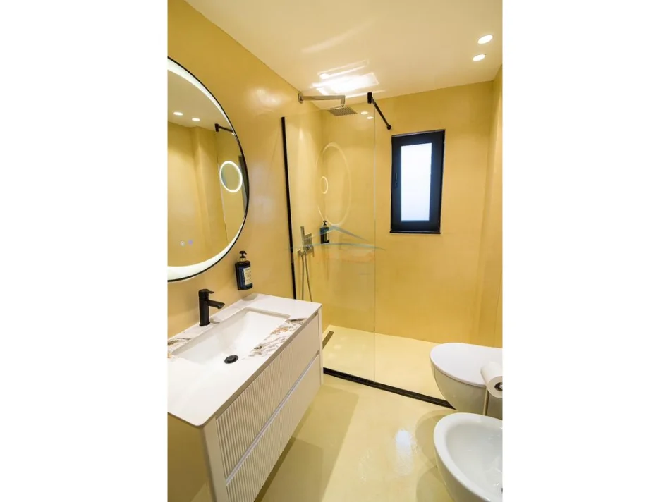 Tirane, jepet me qera apartament 1+1 Kati 4, 40 m² 650 € 