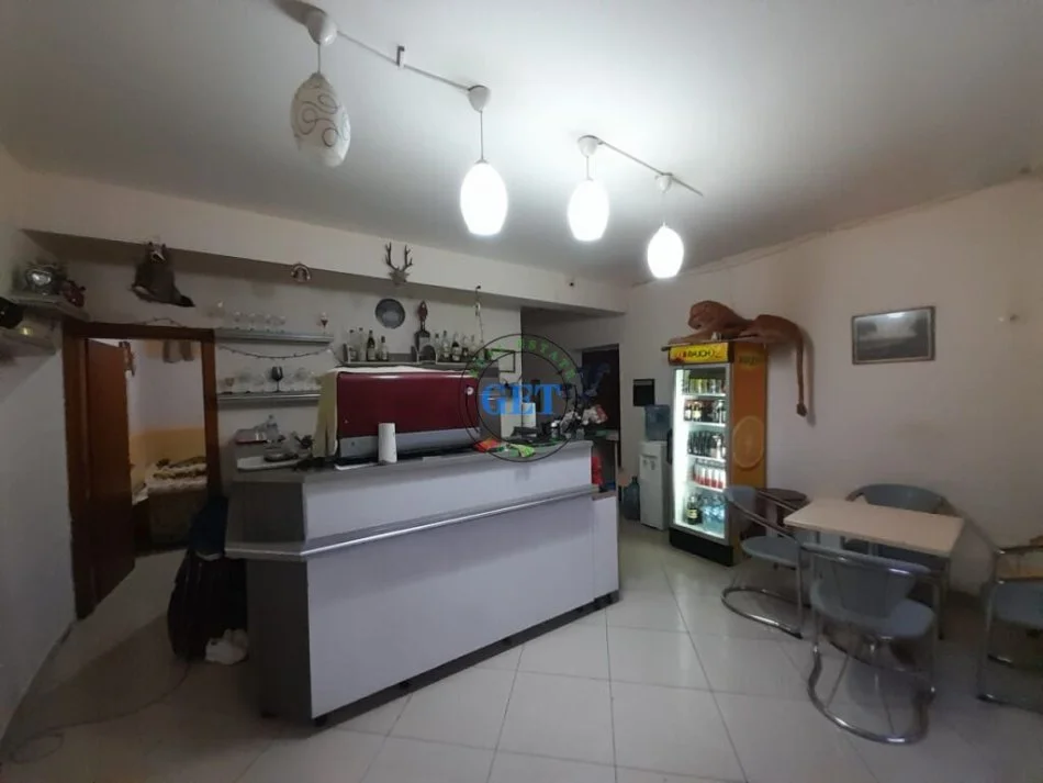 Durres, shitet ambjent biznesi Kati 0, 88 m² 165.000 € (Ish URT, Durres)