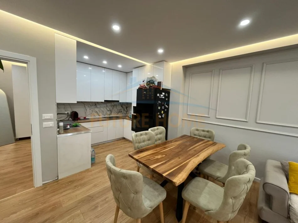 Durres, shitet apartament 2+1 Kati 11, 92 m² 135.000 € (Ish Urt, Durrës)