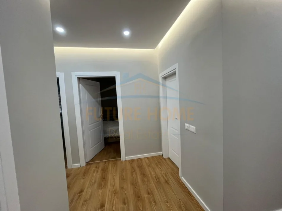 Durres, shitet apartament 2+1 Kati 11, 92 m² 135.000 € (Ish Urt, Durrës)