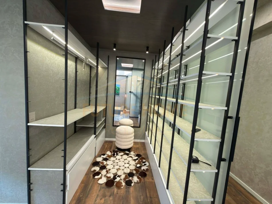 Shitet, Apartament 2+1+2, Ambasador 3, Tiranë, Kontakto per cmimin