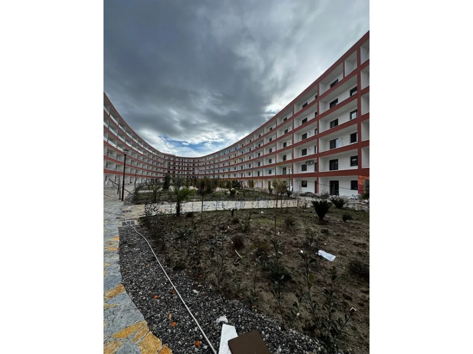 Durres, shitet garsonier Kati 1, 39 m² 49.900 € (Kompleksi Eon, Durrës.)
