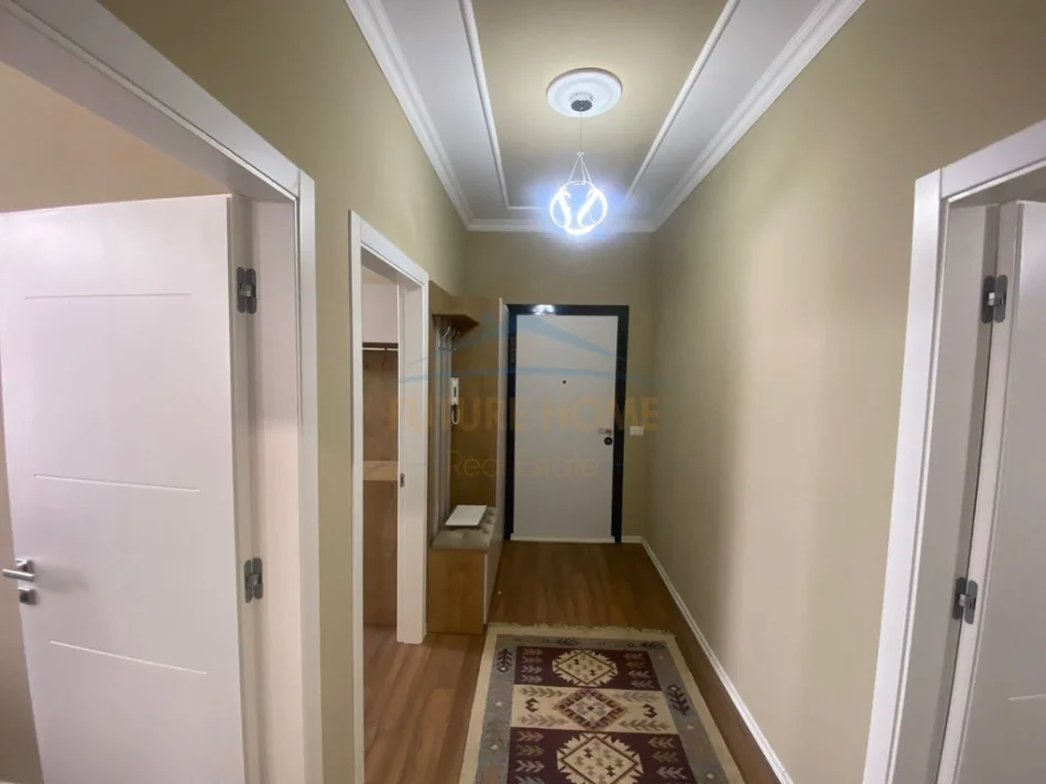 Tirane, jepet me qera apartament 2+1 Kati 1, 100 m² 900 € (Rruga Riza Cerova)