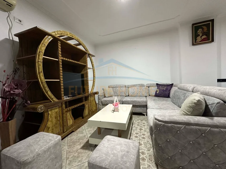Tirane, jepet me qera apartament 2+1 Kati 7, 98 m² 450 € (prane bar OSLO,ASTIR)