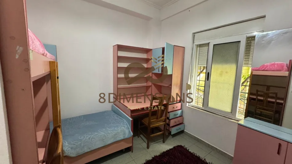 Tirane, shitet apartament 3+1+Ballkon Kati 1, 138 m² 169.000 € (selite)