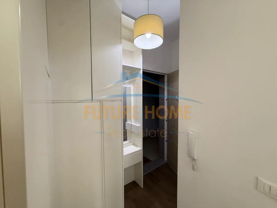 Tirane, jepet me qera apartament 1+1 Kati 5, 52 m² 600 € (Kika 2)