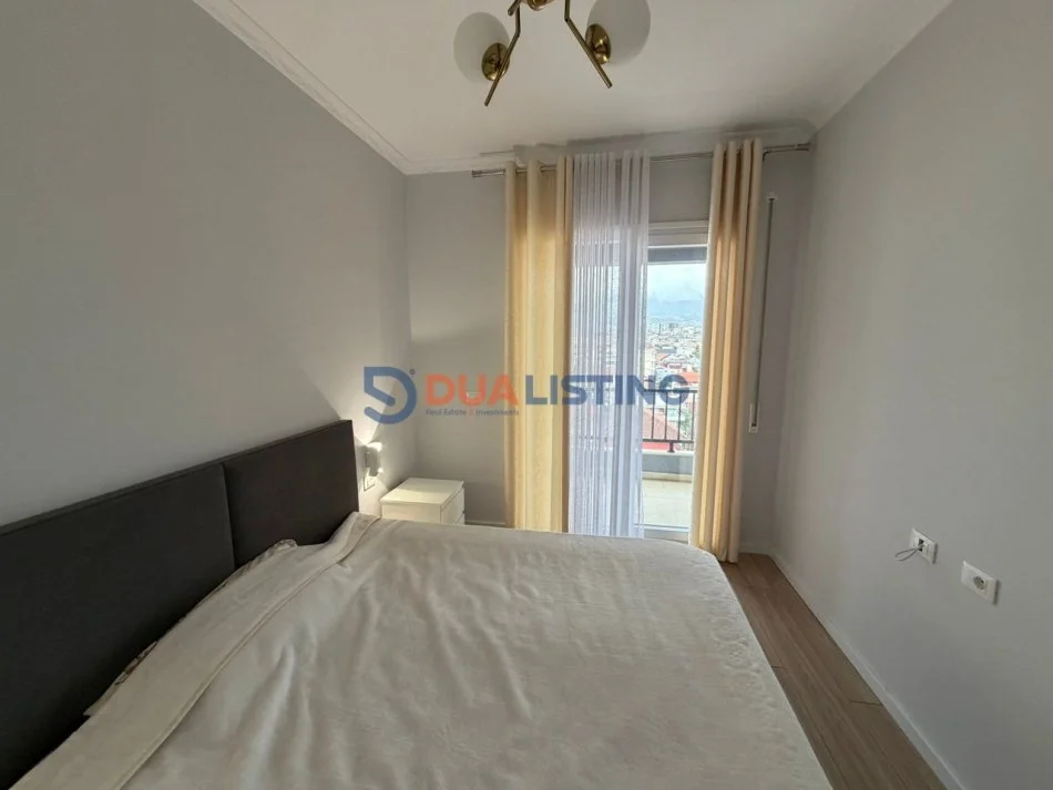 Tirane, jepet me qera apartament 1+1 , 600 € (5 Maji)