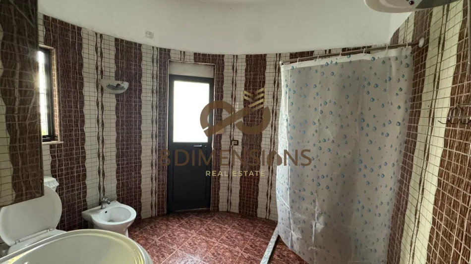 Tirane, shitet apartament 3+1+Ballkon Kati 1, 138 m² 169.000 € (selite)