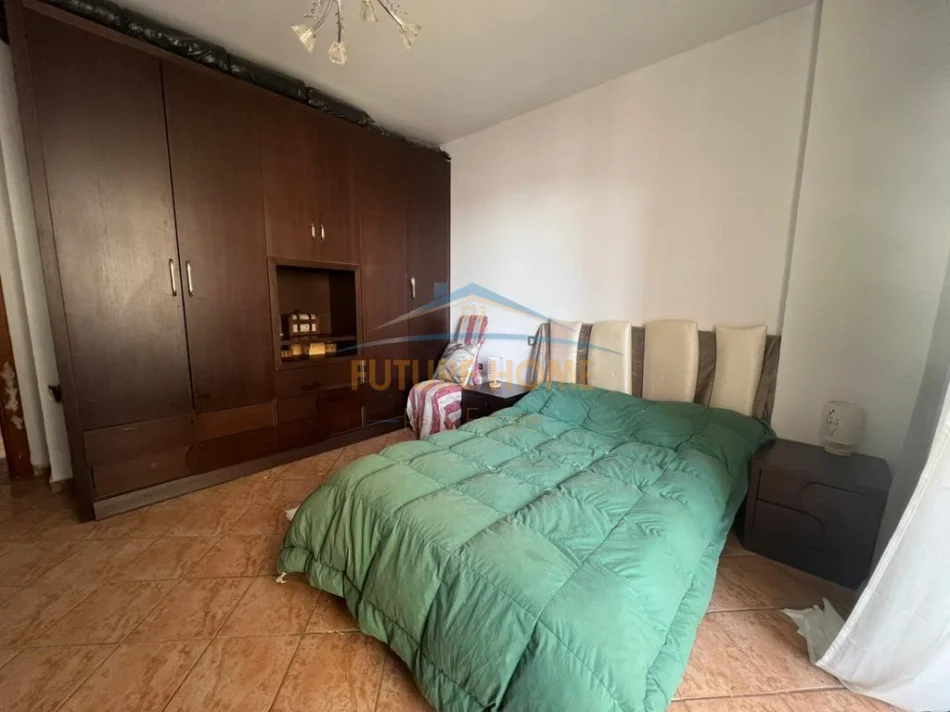 Tirane, shitet apartament 1+1 Kati 2, 74 m² 185.000 € 