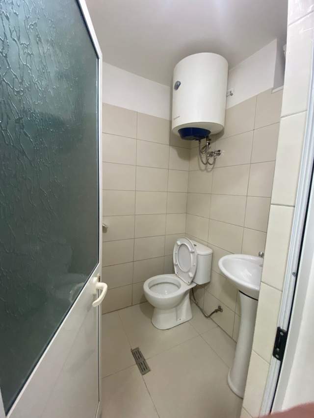 Tirane, jepet me qera garsonier 1+1 Kati 1, 60 m² 220 Euro (5 Maji)