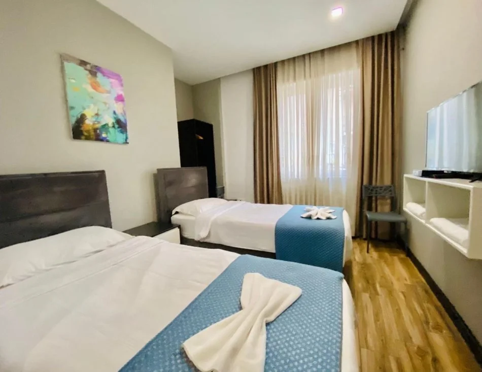 Tirane, shitet apartament 3+1 Kati 3, 122 m² 360.000 € (Pazari i ri shume prane Sheshit Avni Rustemi)