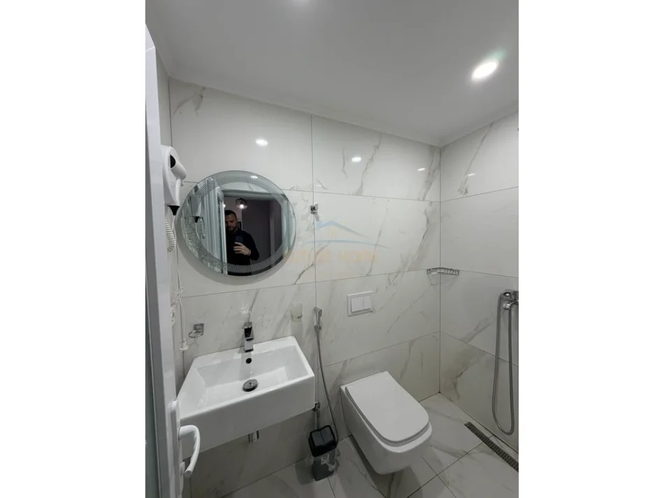 Tirane, shitet apartament 2+1+Aneks+Ballkon Kati 3, 90 m² 220.000 € 