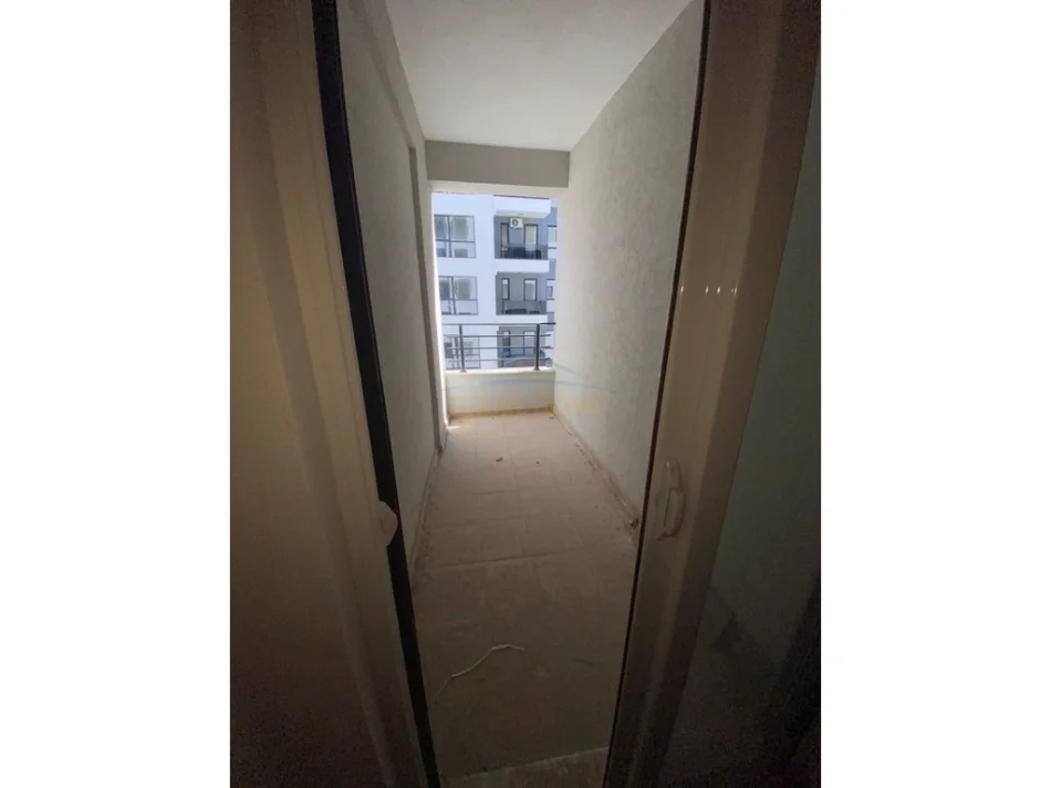 Vlore, shitet apartament 2+1+Ballkon Kati 5, 106 m² 218.400 € (Lungomare)