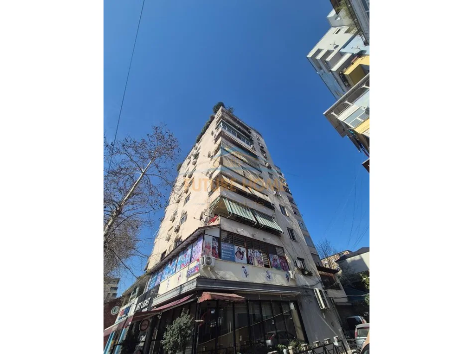 Tirane, shitet apartament 2+1+Ballkon Kati 8, 104 m² 230.000 € (Bulevardi Zhan Dark, Ministria e Jashtme)