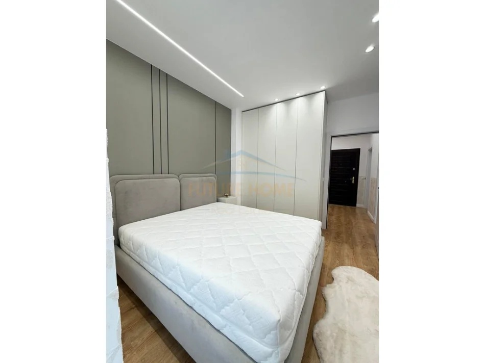 Shitet, Apartament 1+1, Misto Mame.