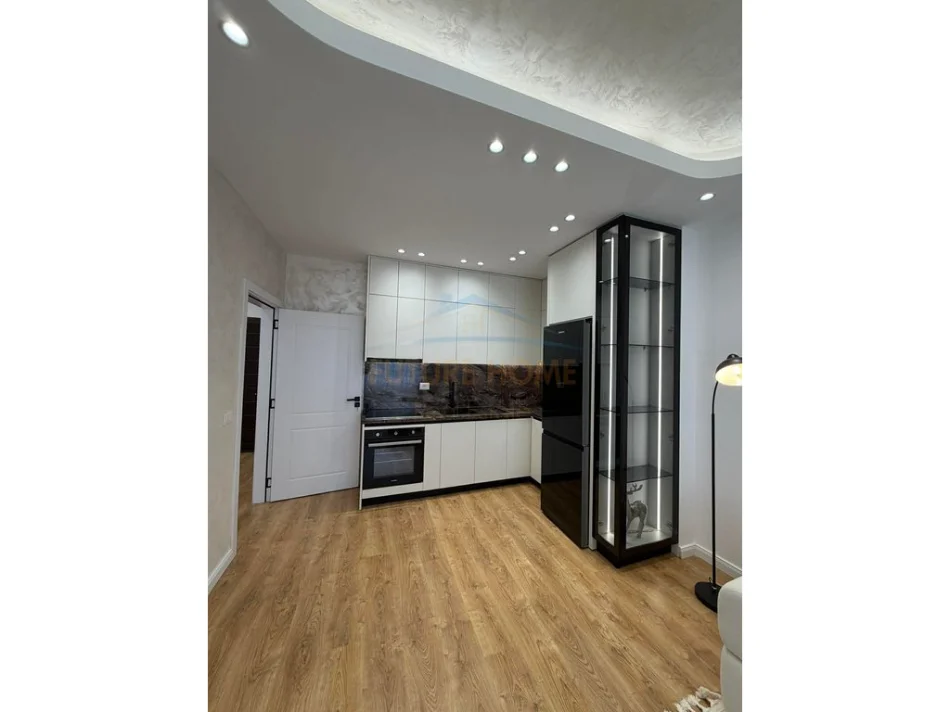 Shitet, Apartament 1+1, Misto Mame.