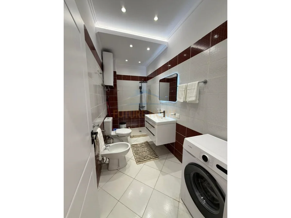 Tirane, shitet apartament 1+1+Aneks+Ballkon Kati 1, 55 m² 109.000 € (Misto Mame)