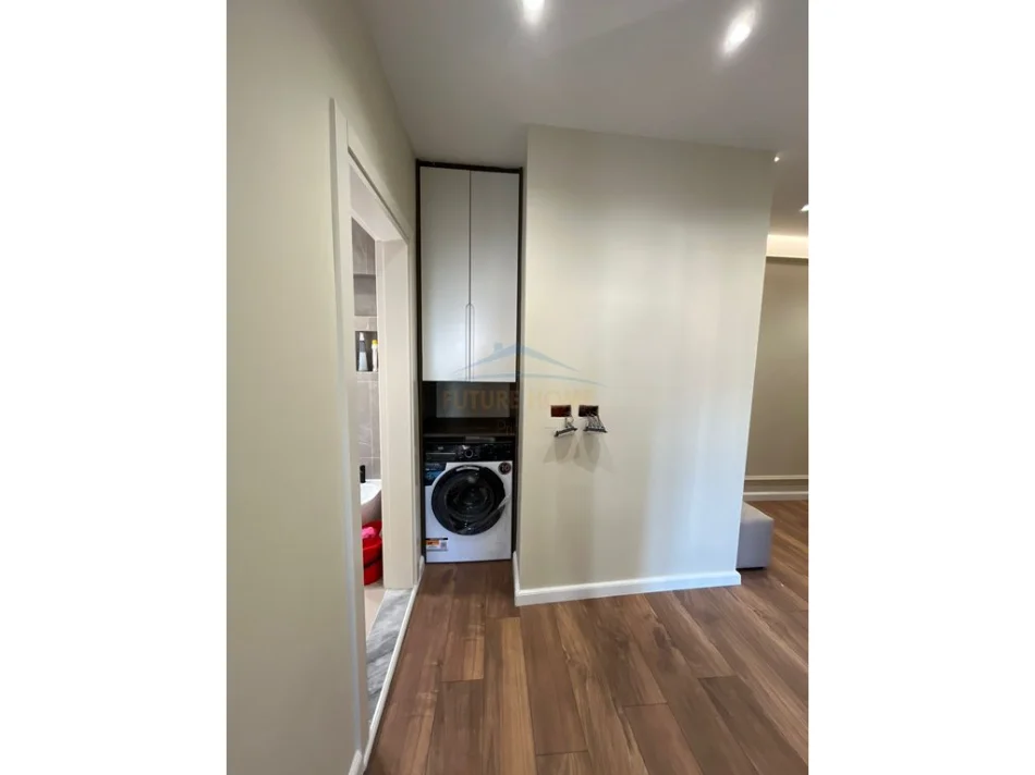 Tirane, shitet apartament 1+1 Kati 3, 53 m² 155.000 € (rruga Mine Peza)