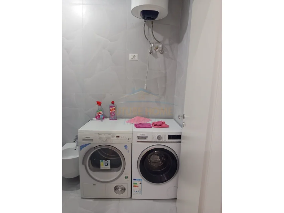Tirane, jap me qera apartament 1+1+Ballkon Kati 6, 67 m² 450 € (ALI DEMI)
