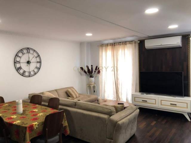Tirane, jepet me qera apartament duplex 2+1+BLK Kati 9, 123 m² 1.100 Euro (Rruga Kajo Karafili Tirana, Albania)
