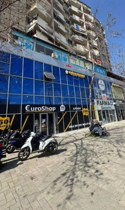 Qera, Ambient Komercial, Rruga Teodor Keko, Astir