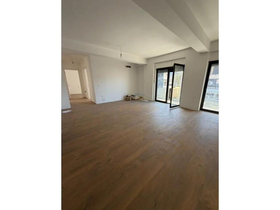 Tirane, shitet apartament 3+1 Kati 5, 132 m² 237.000 € (Rezidenca Kodra e Diellit 2)
