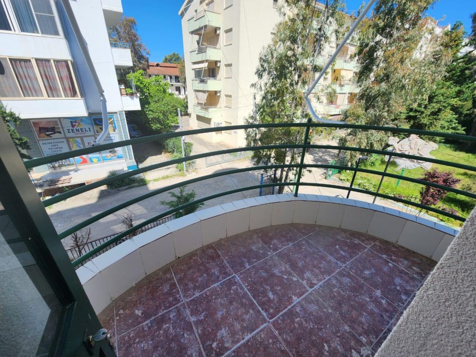 Durres, shitet apartament 2+1+Aneks+Ballkon, Kati 2, 93 m² 100,000 € 