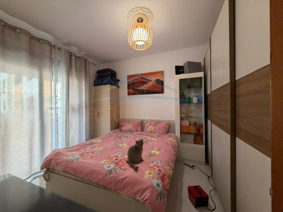 Tirane, shitet apartament 1+1 Kati 3, 65 m² 119.000 € (prane Bar Santanna)