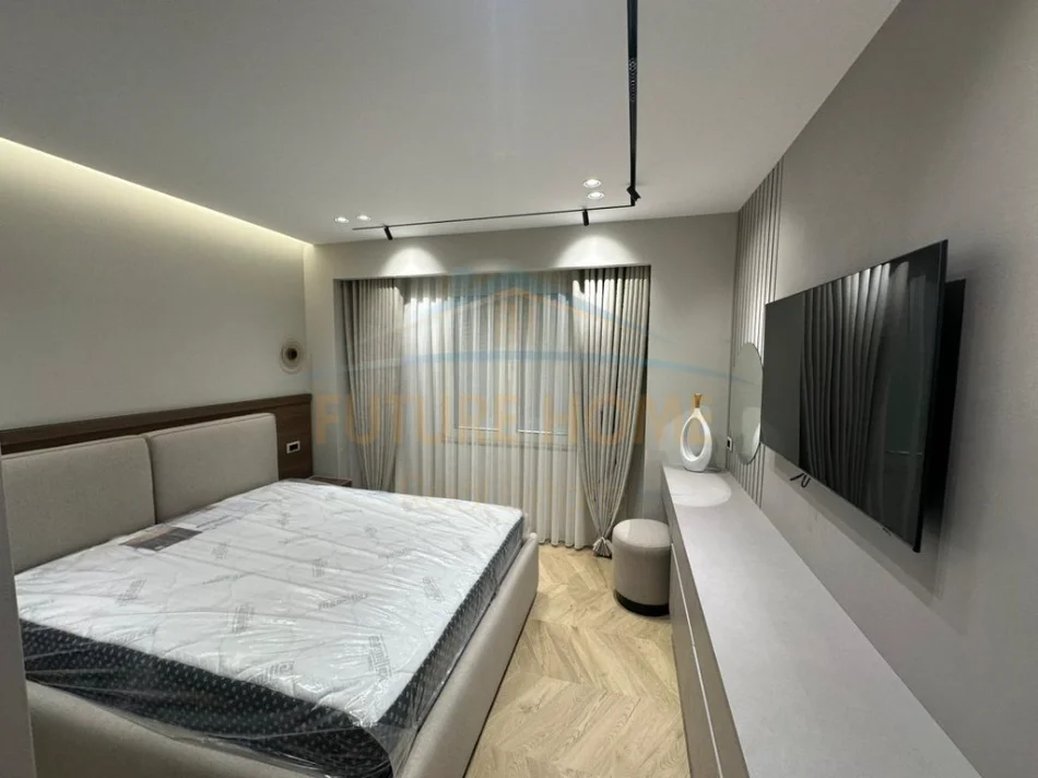 Tirane, jepet me qera 1+1 Kati 4, 65 m² 850 € (Rruga "Him Kolli" Myslym Shyri)
